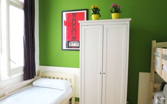Hip Hostel