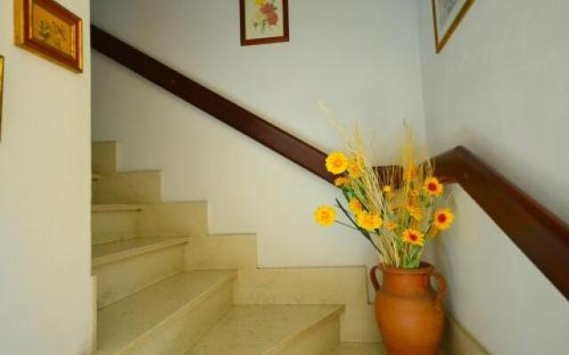 Luxurious Holiday Home in Montignoso with Garden