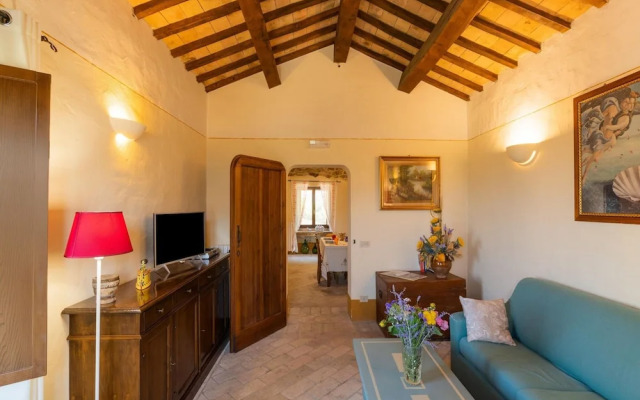 Gorgeous Apartment With Pool Near Sibillini Mountains