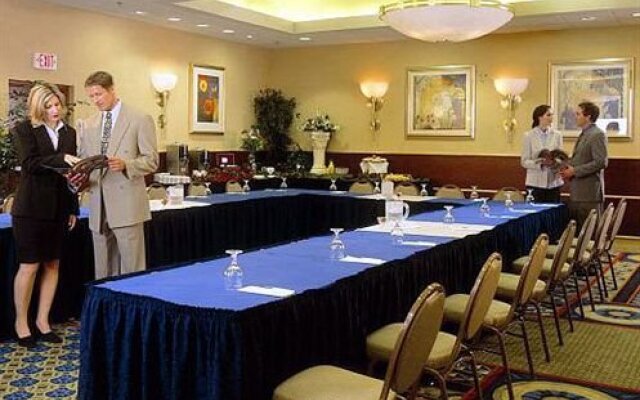 Holiday Inn Pittsburgh Airport