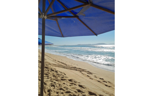 Apto Duplex, Peró - Cabo Frio. Conforto, Piscina, Beira Mar.