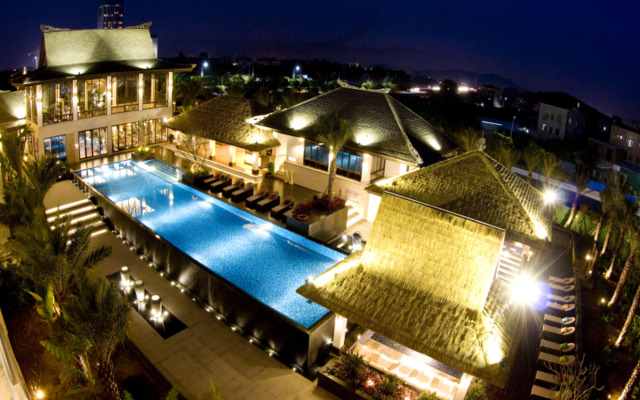 Riyuegu Hotsprings Resort