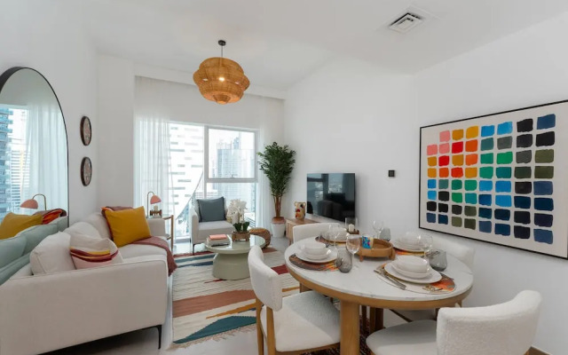 Vibrant 2BR Miami Vibes at Business Bay