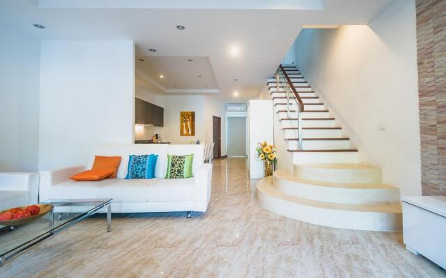 AP West 4 - Private pool in the heart of Kamala