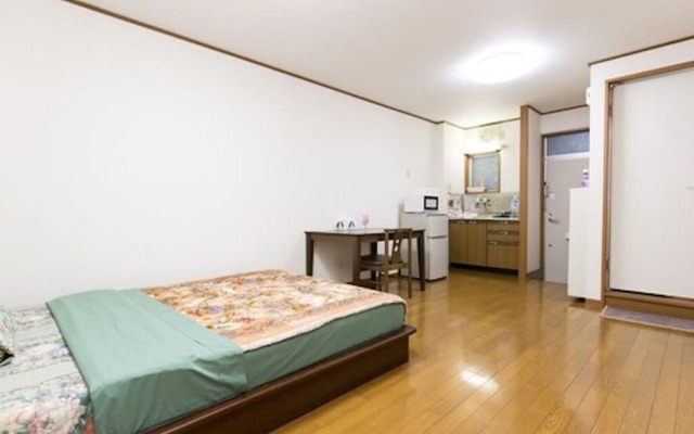 Centrally Located Deluxe Furnished.2