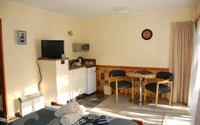 Queenstown Holiday Park & Motels Creeksyde