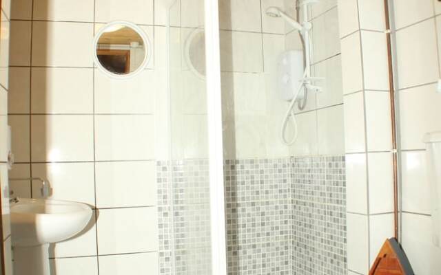 Lledr House - Hostel