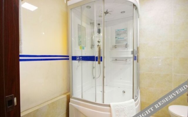 Chengzhong Blue Sky Hotel