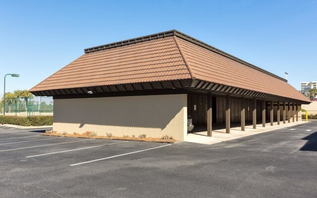 Romar House Unit 704A