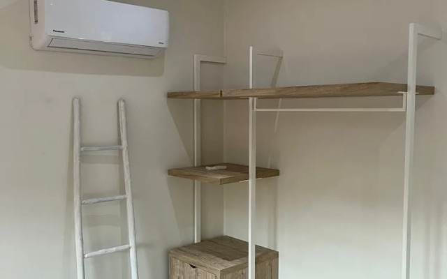 No5 Mambo Apartment