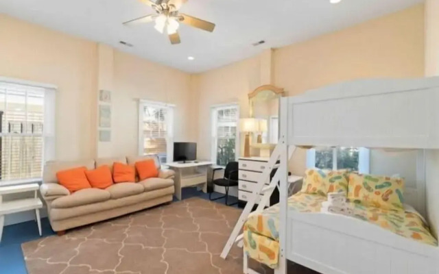 After Dune Delight - Relax And Unwind In This Fun And Spacious 3 Story Home. Light, Bright, And Close To Everything! 4 Bedroom Townhouse by RedAwning