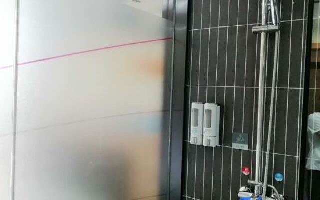 Shankee Hotel (Shanghai Zhaoxiang Subway Station)