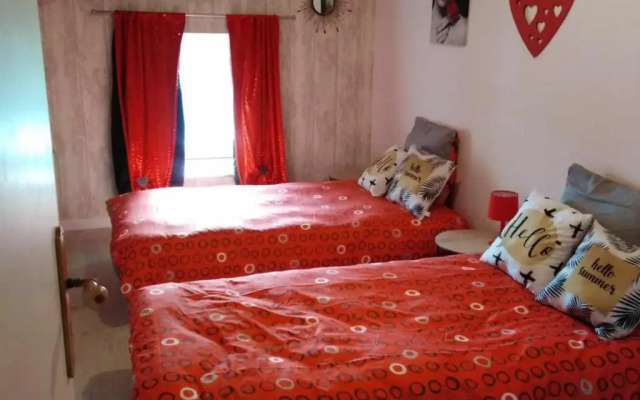 Gîte L'Hermenault, 8 pièces, 14 personnes - FR-1-426-362