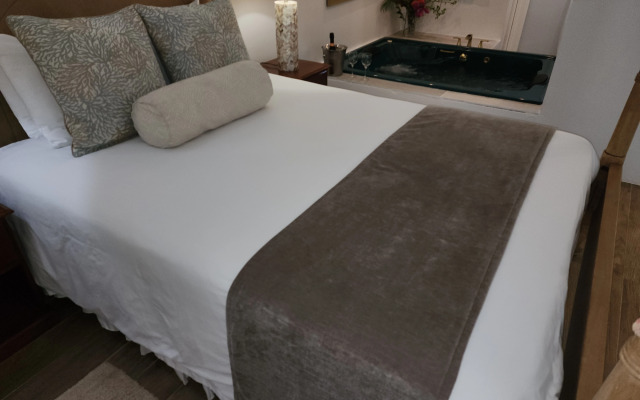 Harmony Marina Suites