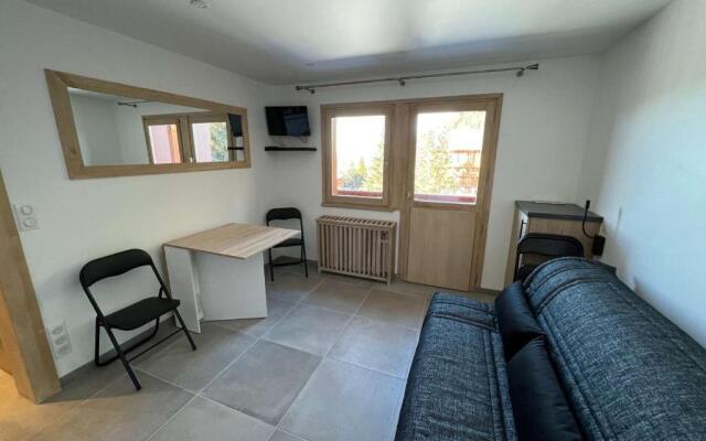 Appartement Méribel, 1 pièce, 2 personnes - FR-1-180-572