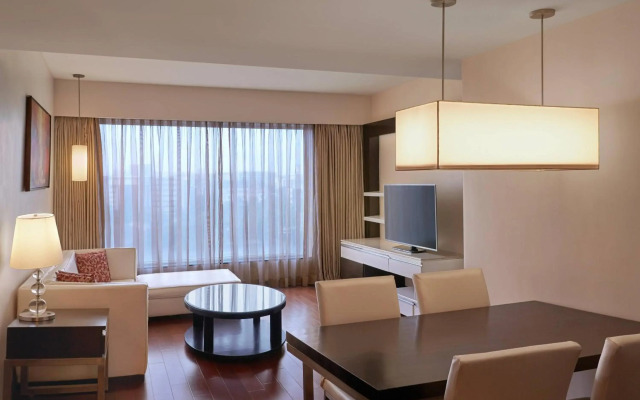 Courtyard by Marriott Mumbai International Airport