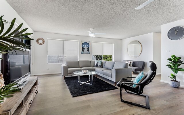 Laman Lodge, Unit 2, 15 Laman Street