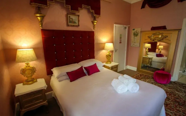 Hotel Rouge