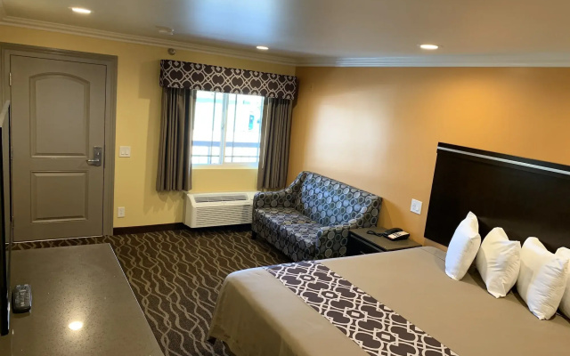 Ontario Inn & Suites