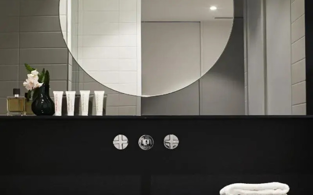 Tyrian Serviced Apartments - Albert Park Lake