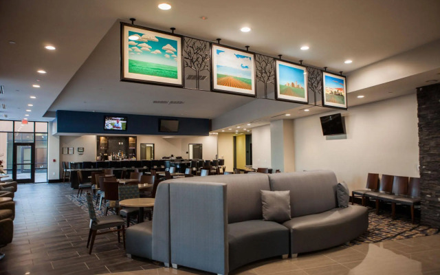La Quinta Inn & Suites by Wyndham Lubbock Southwest