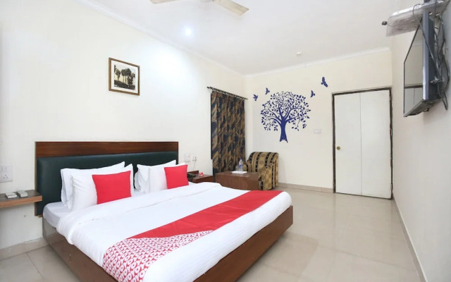OYO Rooms Sector 7 Madhya Marg