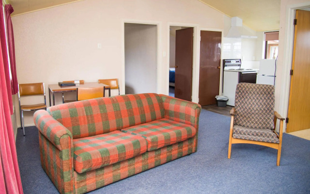Alpenhorn Motel
