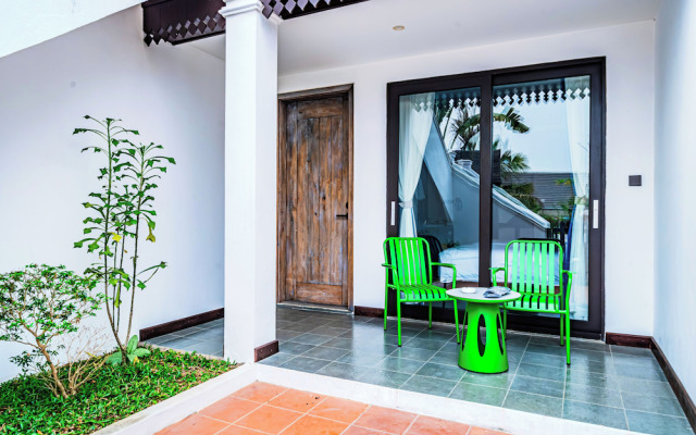 Manyo Hotel and Resort
