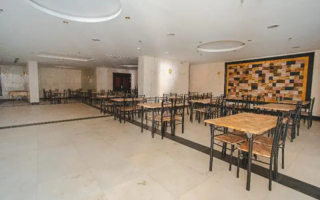 Oyo 506 Eskan 9 Hotel