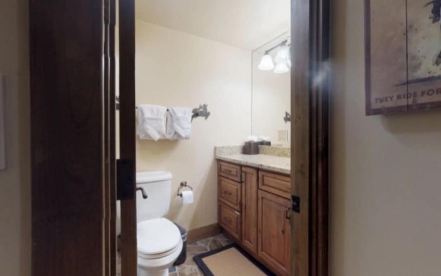 Vail - Lionshead Condominiums 2 Bedroom Condo