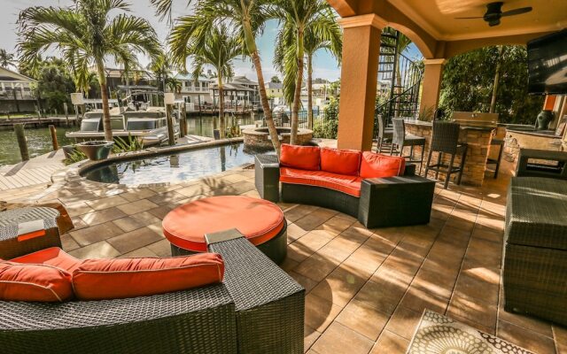 425 Palermo Circle