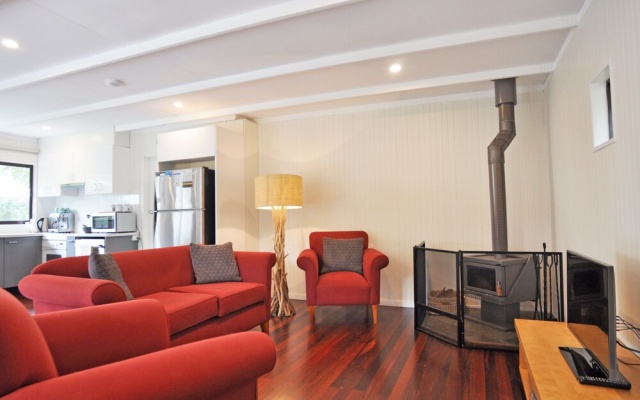 Gumnut Cottage - Free Wifi & Foxtel – Guest Rooms – Inverloch