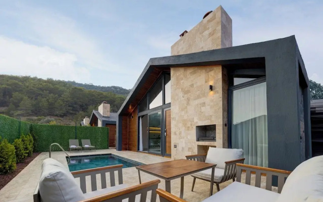 Rota Kilidonia Karaöz Suites&Villas