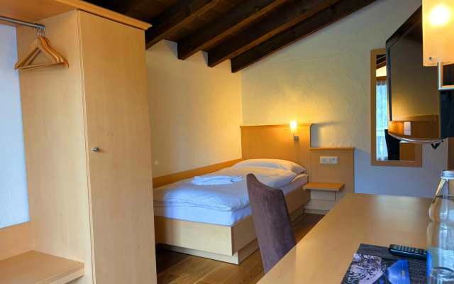 Madrisa Lodge – Guest Rooms – Klosters-Serneus