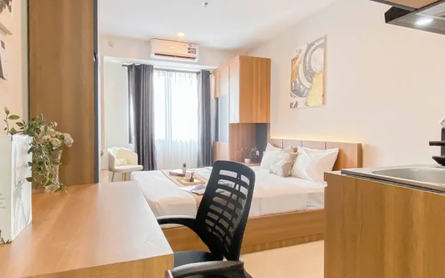 Wooden Space Studio At Meikarta Apartment