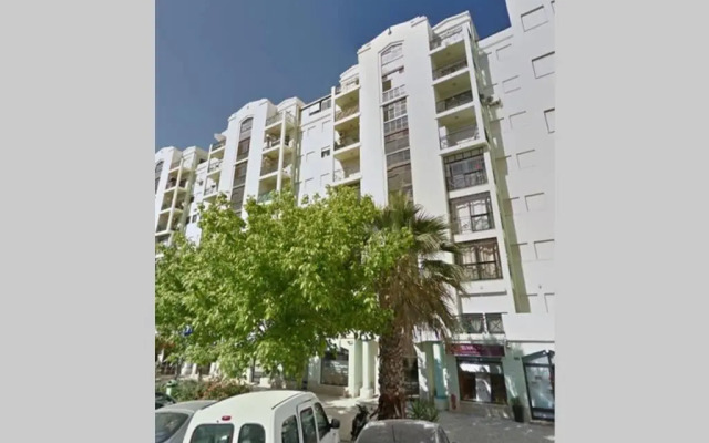 Ria Center Apartment - Left