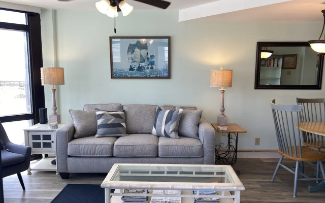 Sedgefield 102 by RedAwning