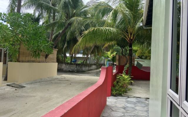 Huraa East Inn