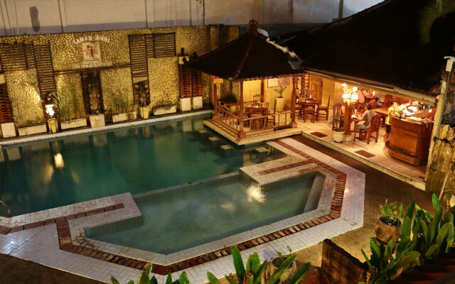 The Taman Sari Resort Legian - Hostel