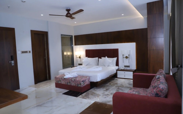 The Royal Class Hotel