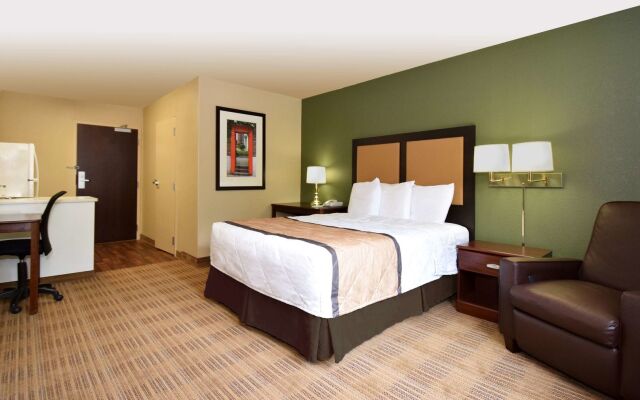 Extended Stay America Suites Milwaukee Waukesha