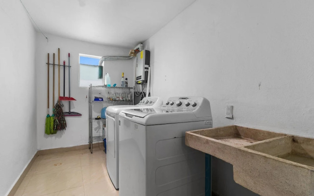 Casa Encanto 3Bdr 3Bath Jacuzzi Parking