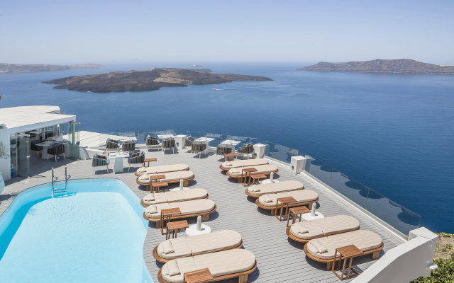 Sun Rocks Boutique Hotel