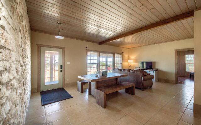 Pecan Farm Haus in Fredericksburg