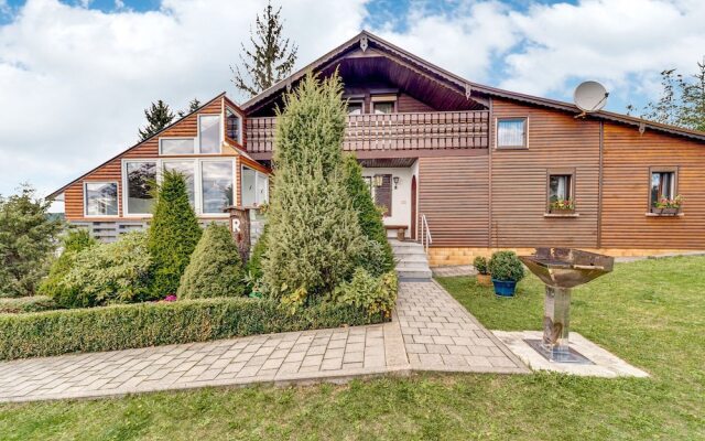 Charming Holiday Home in Neustadt am Rennsteig With Sauna