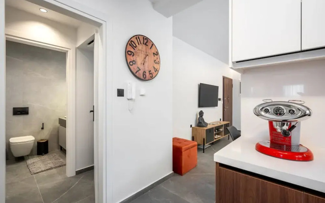 Lavender Luxury Apartment in Rhodes