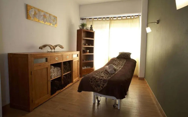Seven Hostal & Spa