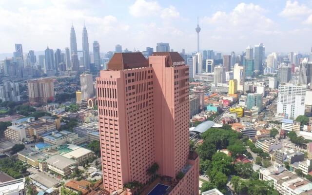 Grand Seasons Hotel