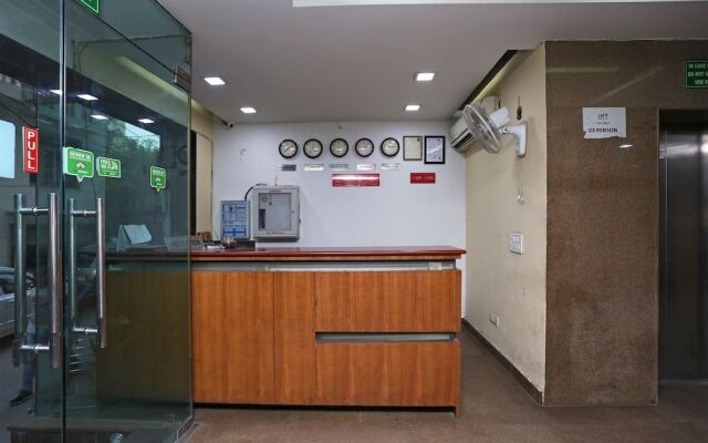 Hotel Daya Continental