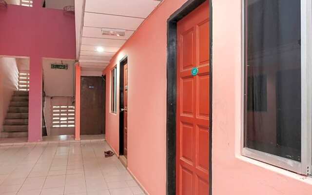 OYO 90167 Hotel Tiara